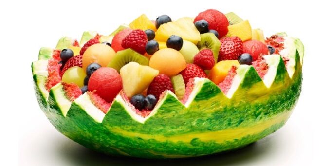 التوت والفاكهة لانقاص الوزن